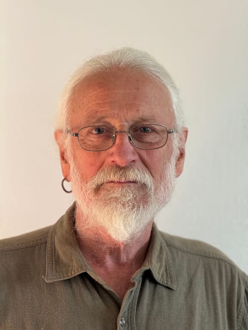 Headshot of Daniel Bates, DO