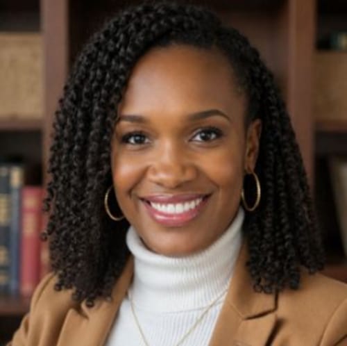 Headshot of Nakia Peterson Brown, LCSW