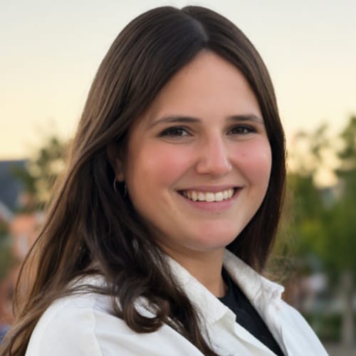Headshot of Ahuva Blatter, LPCC