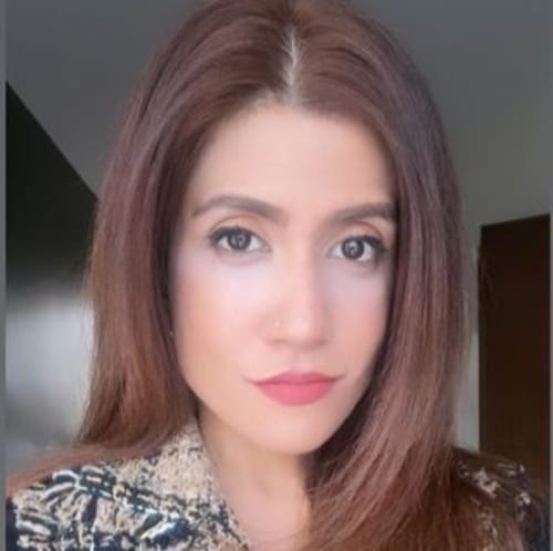 Headshot of Sanya Hussain, LCPC