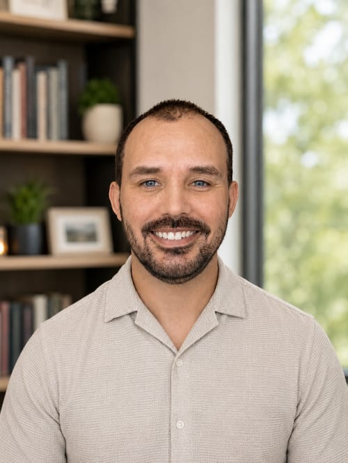 Headshot of Austin Chavira, LCSW