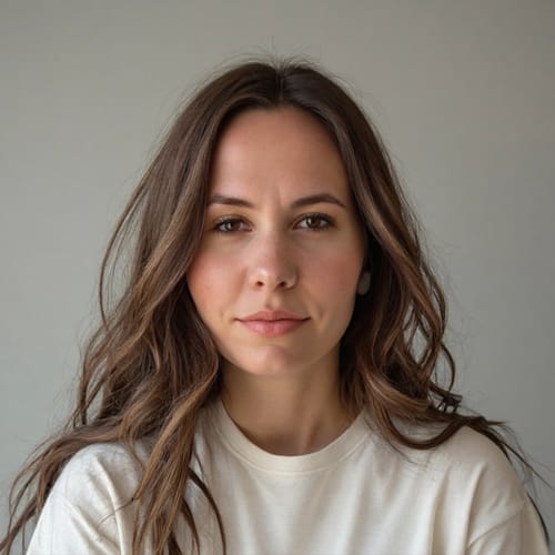 Headshot of Nikki Day, LCSW