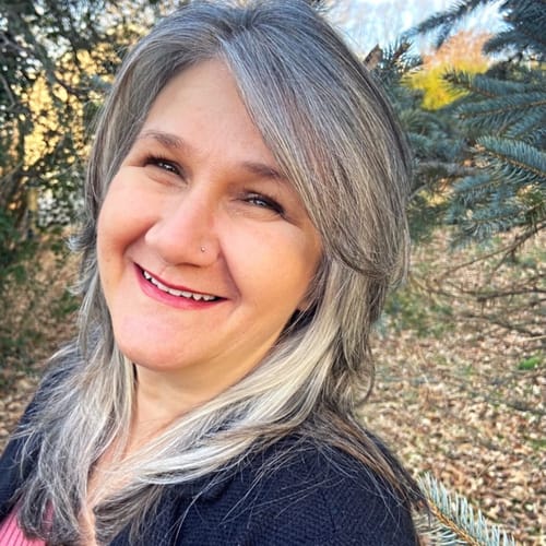 Headshot of Laura Foster, LPC