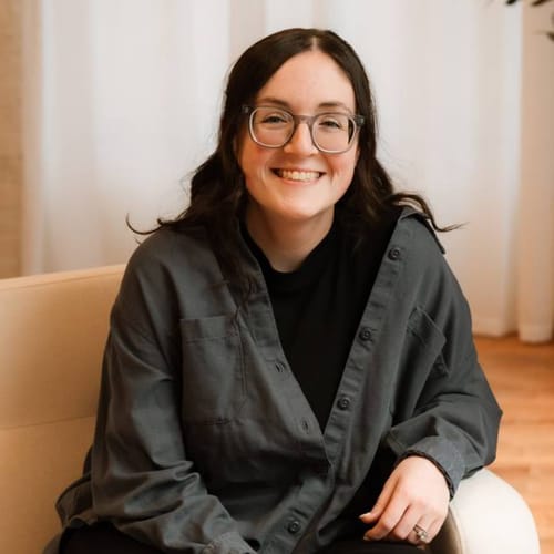 Headshot of Mackenzie Porcello, LCSW