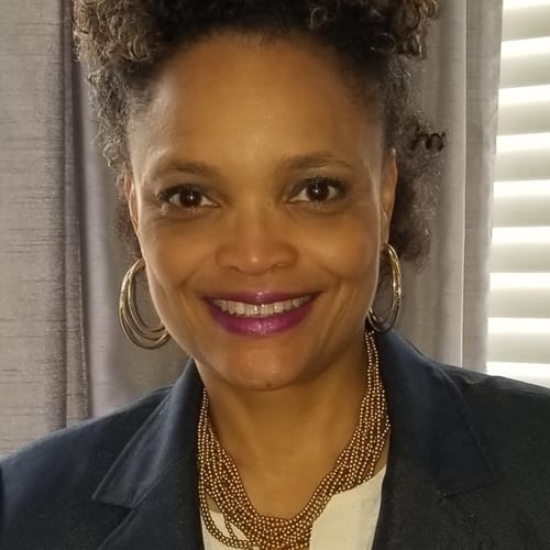 Headshot of Darline Amos-McElroy, LPC