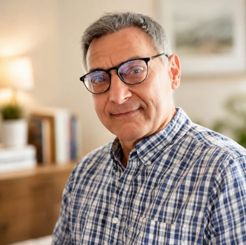 Headshot of Vincent Schroder, PSYCHOLOGIST