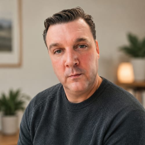 Headshot of Sean Simpson, LICSW