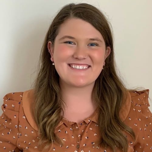 Headshot of Cali O'Connor, LCSW