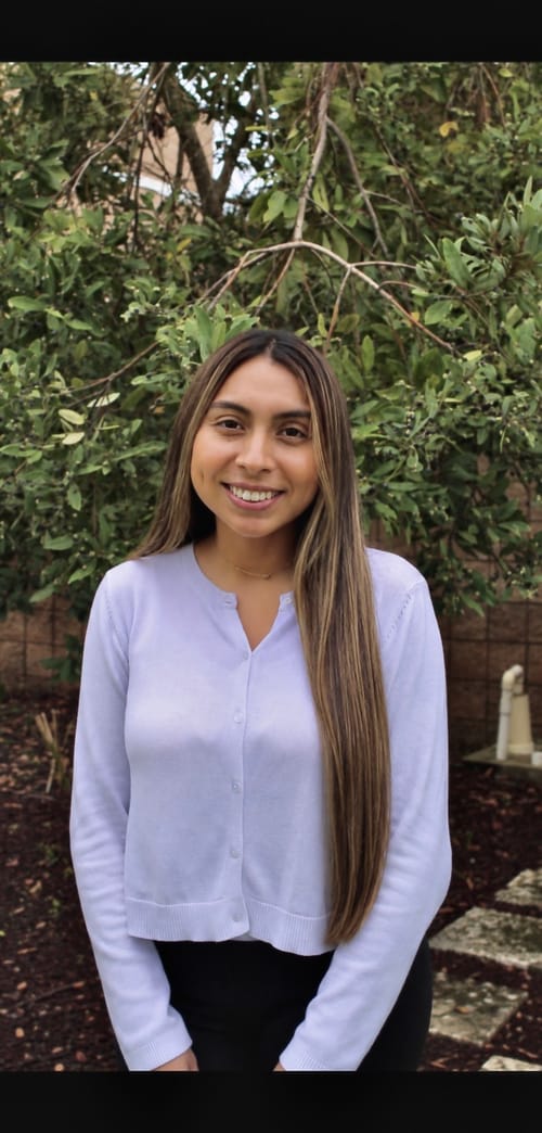 Headshot of Ivette Roman, LCSW