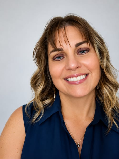 Headshot of Lisa DeLapp-Theis, LCSW