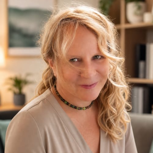 Headshot of Juliana O'Brien, LCSW
