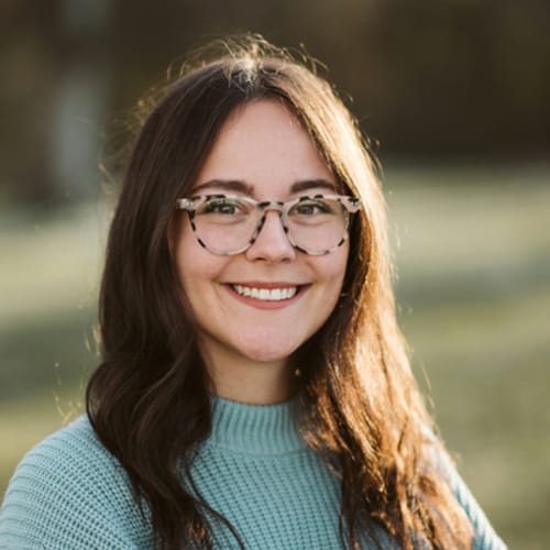Headshot of Faith James, LMFT
