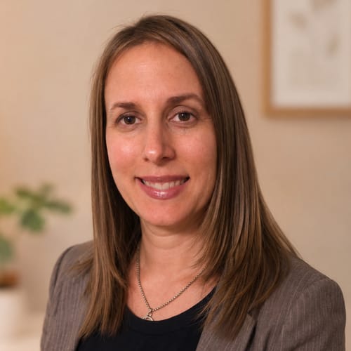 Headshot of Lora Namoff, LCSW_OUT_OF_STATE