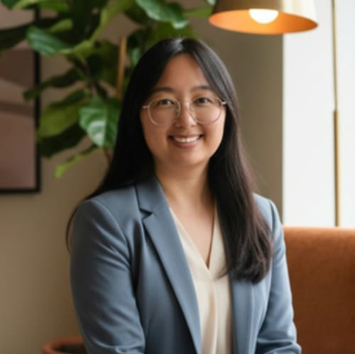 Headshot of Michelle Lee, LPCC