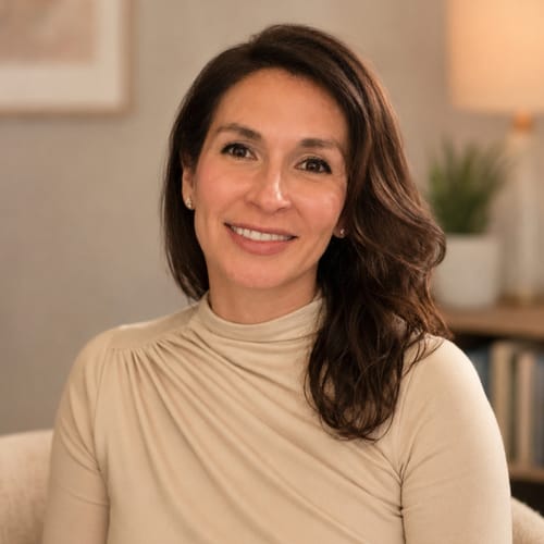 Headshot of Gwen Scherr, LMFT