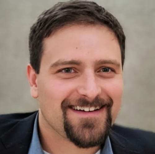 Headshot of Kenneth Cirignano, LMHC