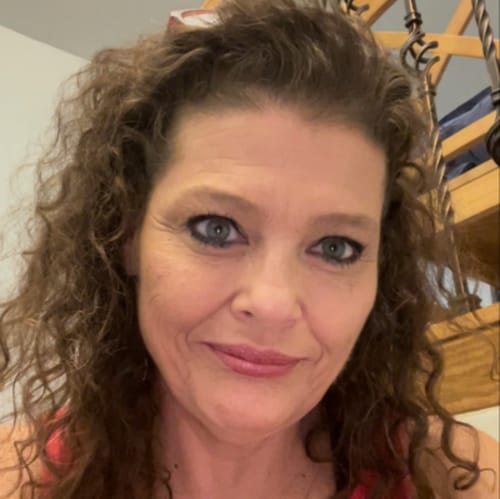 Headshot of Kelly Ambrose, LCSW