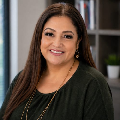 Headshot of Flor Chavez, LPCC