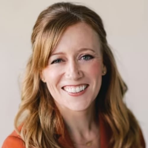 Headshot of Amy Stoks, LPCC