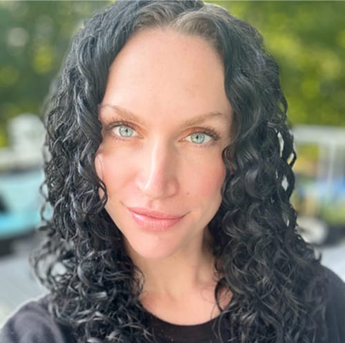 Headshot of Julia Gordon, LC