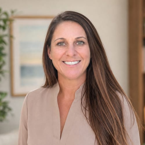 Headshot of Nicole Denney Rossow, LMHC