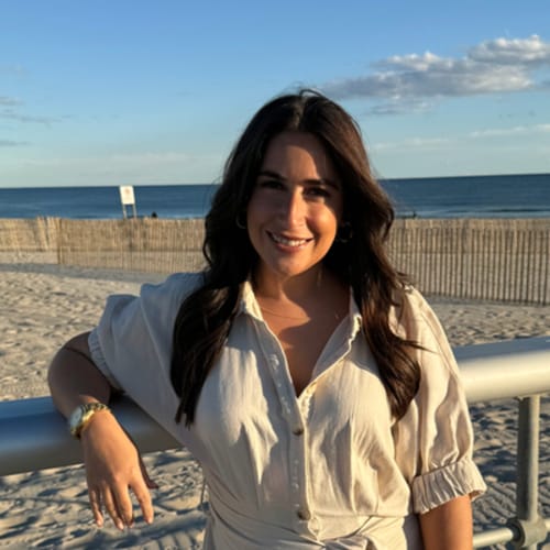 Headshot of Nicolette Capranzano, LMHC