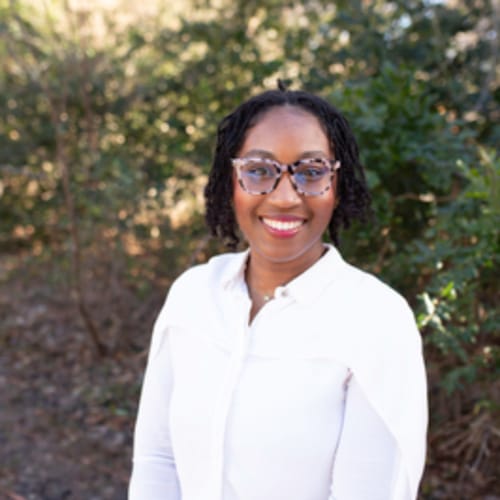 Headshot of Kenesha Mitchell, LCSW