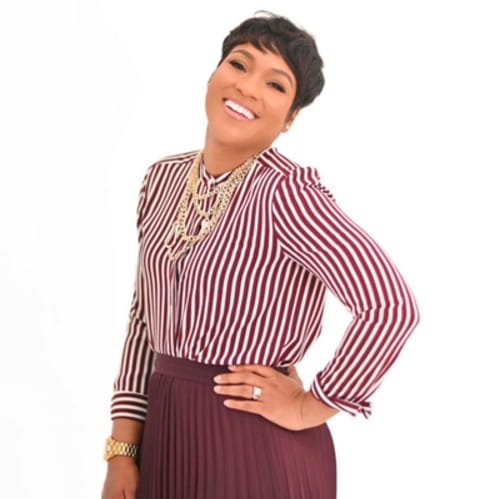 Headshot of Shannell Oglesby, LPC