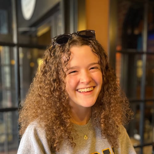 Headshot of Annalise Livingston, LPC