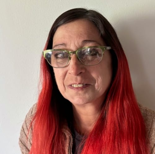 Headshot of Suzette Carnahan, LCSW
