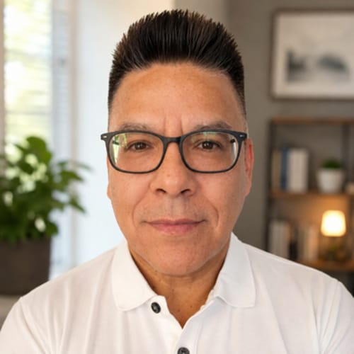 Headshot of Aldemar Martinez, LCSW