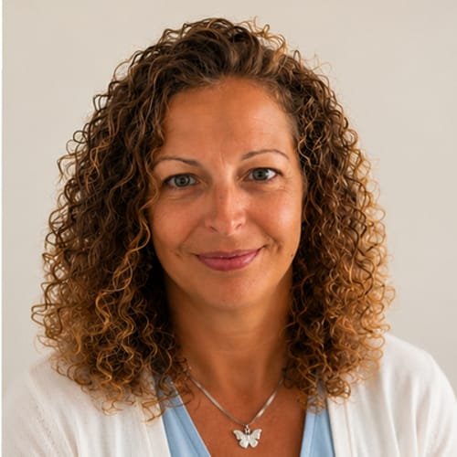 Headshot of Sondra Booth, LPC