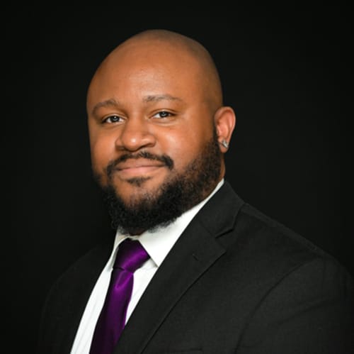 Headshot of Ishmael Brown, LPCC