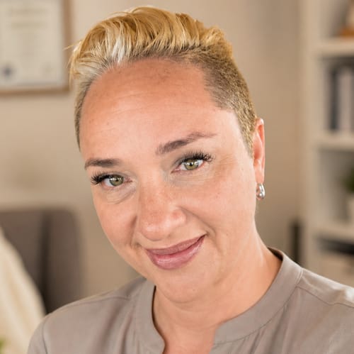 Headshot of Carilla Clements, LPCC