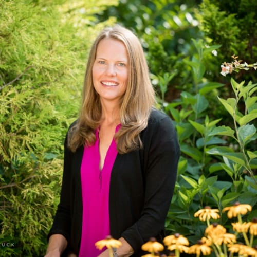 Headshot of Erin Gora, LCSW