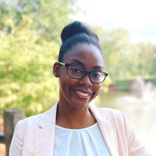 Headshot of Takelia Jackson, LPC