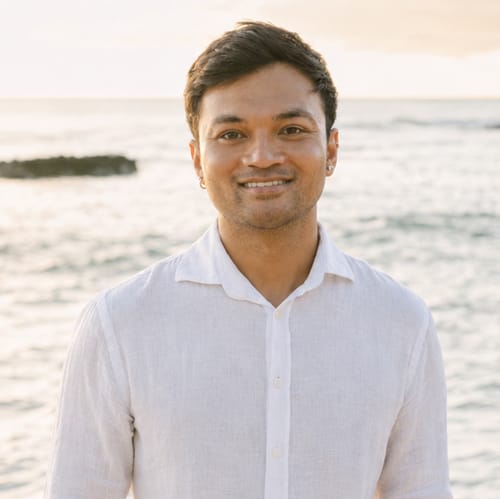 Headshot of Mikko Viudez, NP