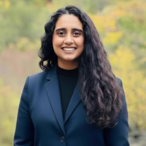 Headshot of Komal Nathani, MD