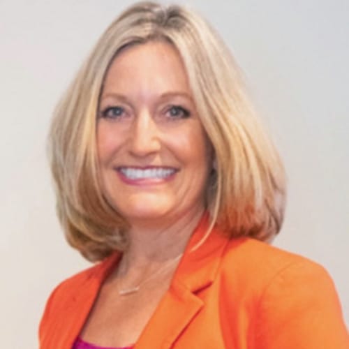 Headshot of Lori Buelna, LCSW
