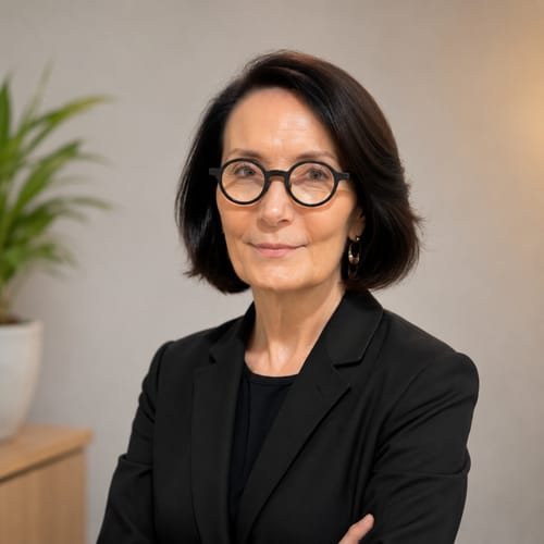 Headshot of Michele Kelly, LICSW