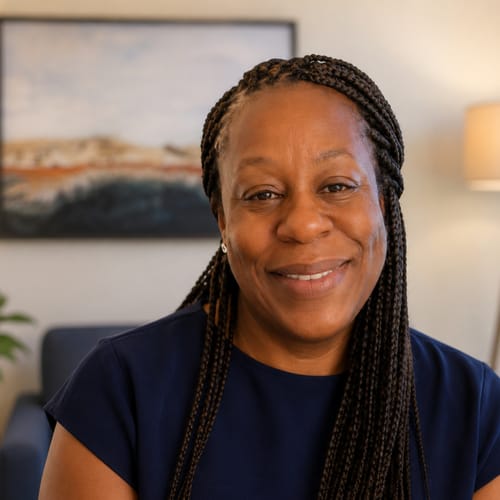 Headshot of Donia Davis, CPC