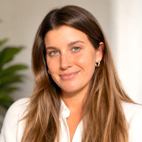 Headshot of Mylis Post, LPCC
