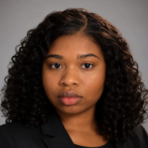 Headshot of Quinesha Roscoe, LCSW