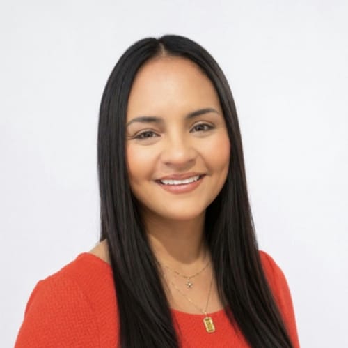 Headshot of Sara Hernandez, LPC