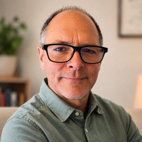 Headshot of Robert Keyes, LPC