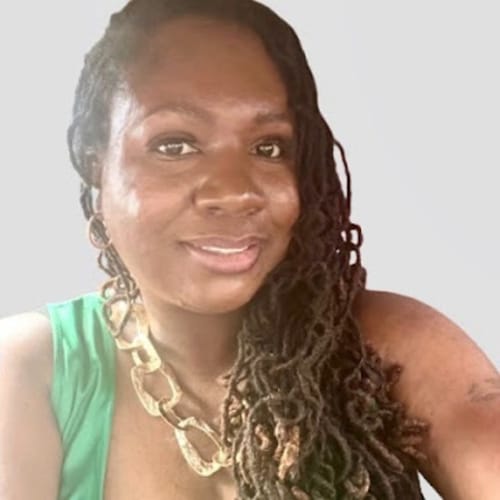 Headshot of Tarasha Lloyd, LICSW