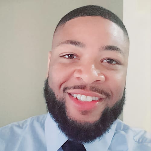 Headshot of Shawntrell Moore, LCPC