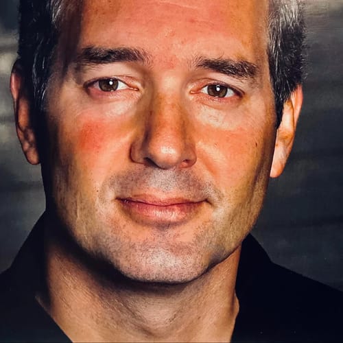 Headshot of Maxwell Mount, LCSW