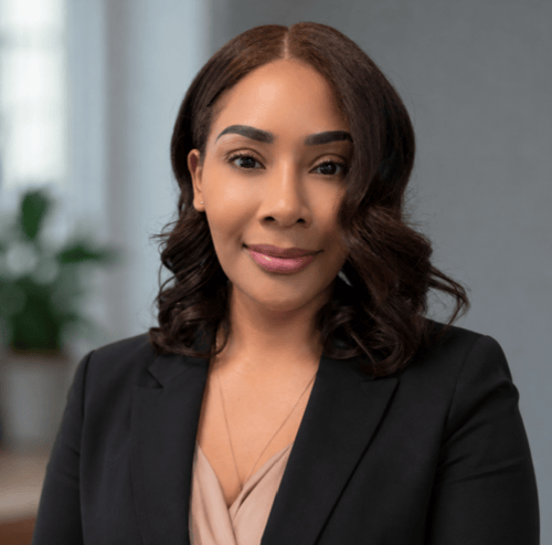 Headshot of Elizabeth Tom, LCSW