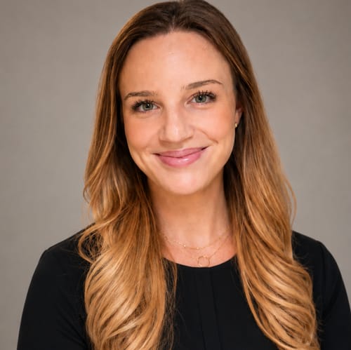 Headshot of Hailey Zanes, LCSW